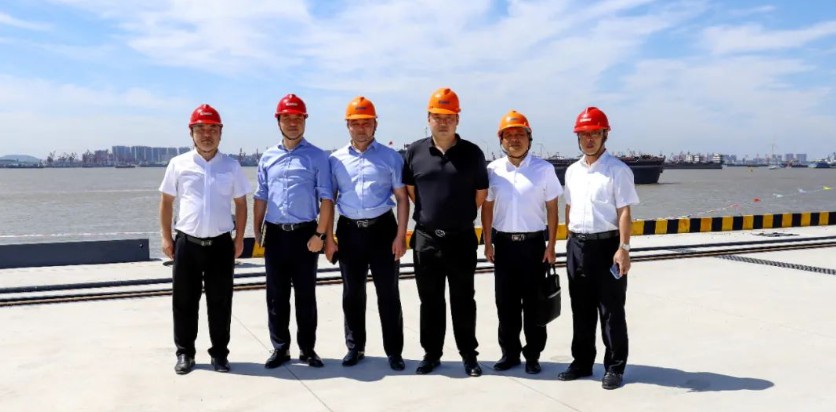 如皋经济技术开发区招商局孙雷局长一行来访304永利集团靖江基地