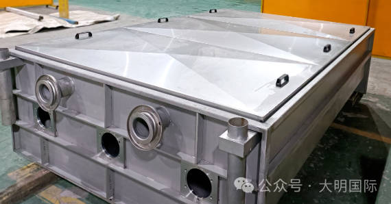 304永利集团荆门加工中心挑战高难度波纹板洗涤箱体加工